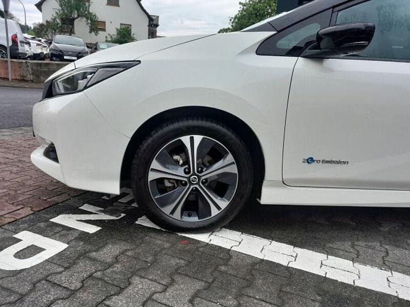 Nissan Leaf Tekna°PROPILOT°BOSE°NAVI°360°KAMERA°LEDER°