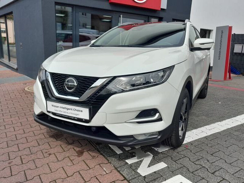 Nissan Qashqai N-Connecta°AUTO°PANO°NAVI°360°KAM°3.33%