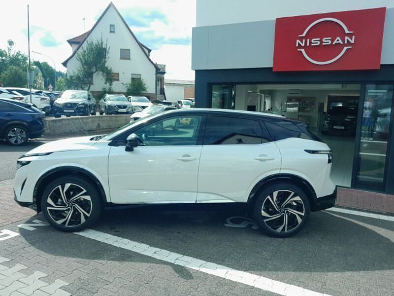 Nissan Qashqai Tekna+MODFIZIERTESMODELL°BOSE°LEDER°PANO