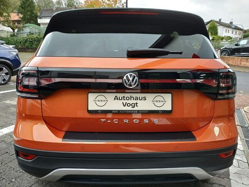 Volkswagen T-Cross Life°AUTOM°KLIMAAUT°ALU°TOTWINKEL°SITZH°