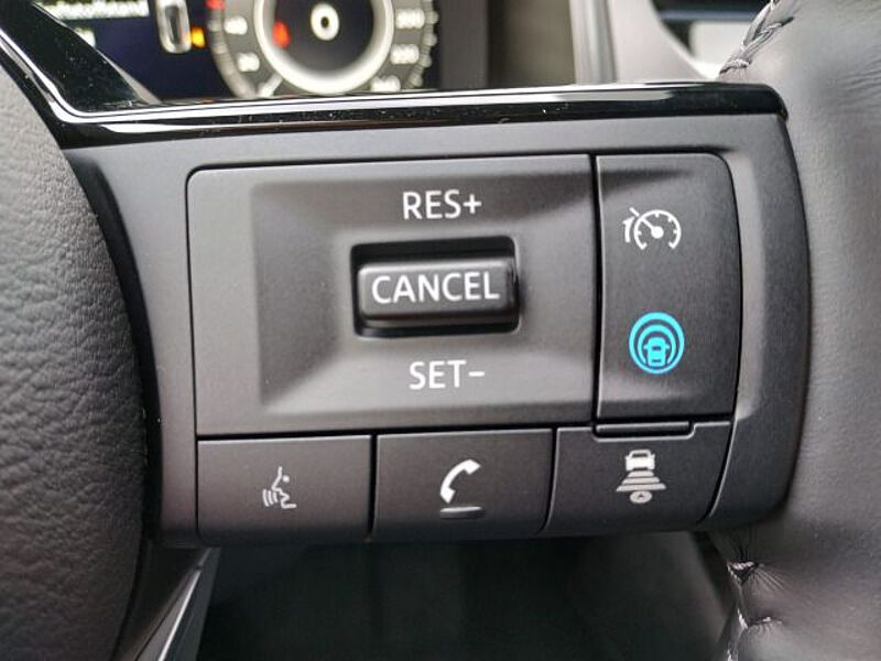 Nissan Qashqai Tekna+ e-Power°BOSE°HUD°PANO°20ALU°LEDER