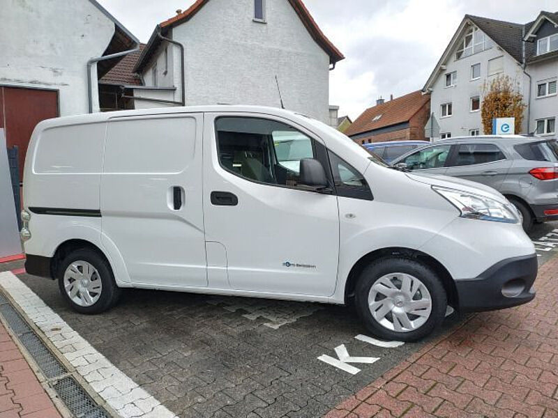 Nissan NV200 /Evalia e-Kasten Premium°Winterpaket°NAVI°